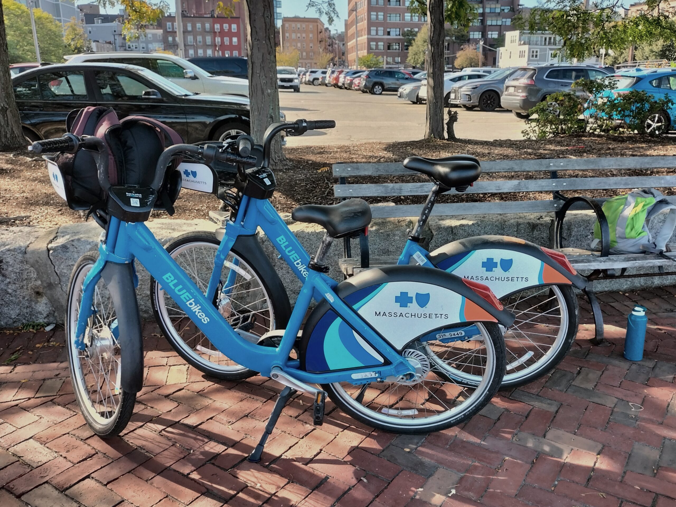 Boston mit Bahn, zu Fuß und auf dem Rad